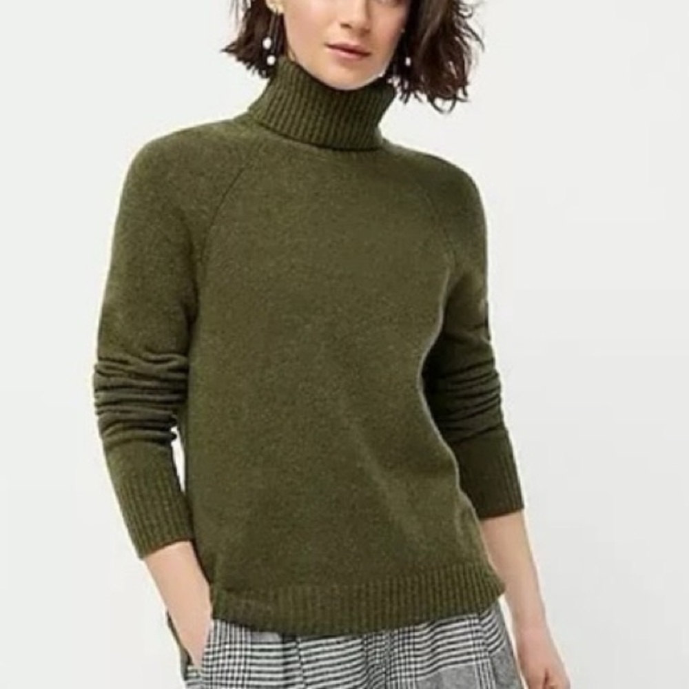 J Crew Dark Green Wool Blend Turtle Neck Sweater Size Small Style AD248
